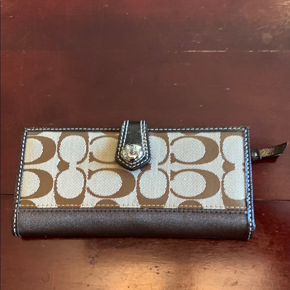 Coach Signature Brown and Cream Wallet